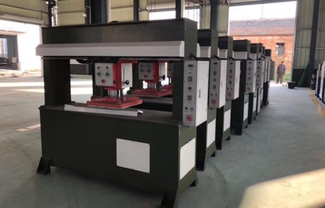 china supplier moving head automatic foam cutting machine